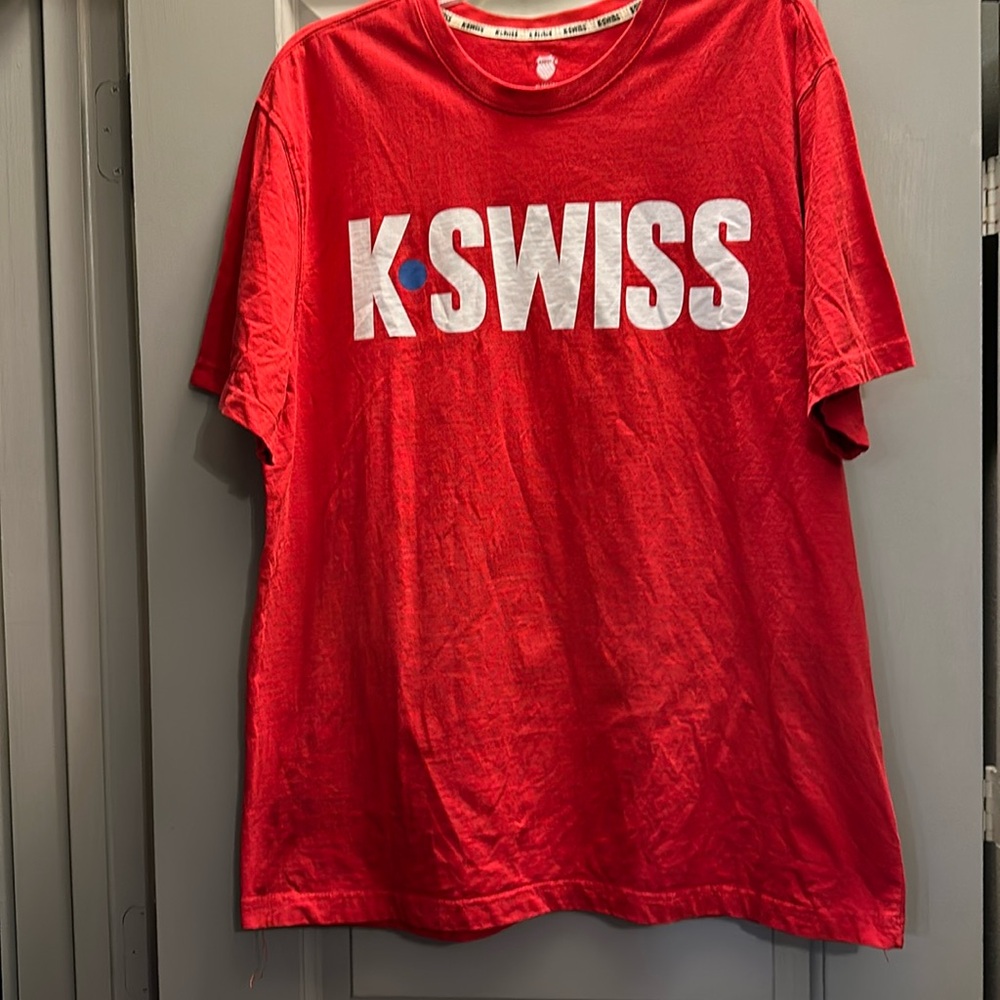 Men’s Size XL K-Swiss Red T-Shirt, Pre-Owned in Excellent Condition